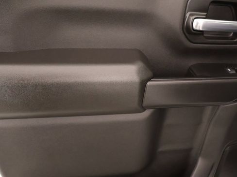 Used 2024 Chevrolet Silverado 2500 Custom w/ Custom Value Package image 15