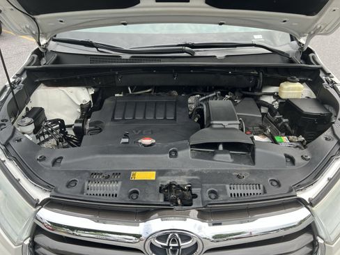 Used 2016 Toyota Highlander Limited AWD/4WD image 28