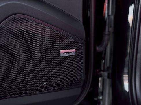 Used 2024 Porsche Cayenne Coupe image 31