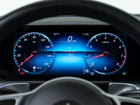 Used 2022 Mercedes-Benz GLB 250 4MATIC image 18