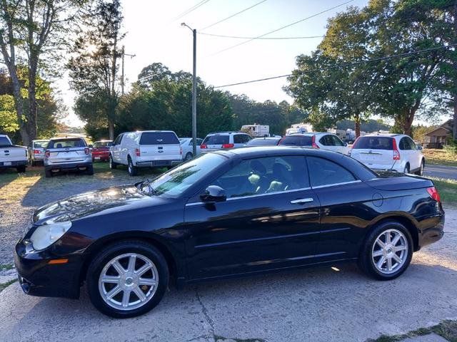 Used 2008 Chrysler Sebring Limited w/ Luxury Group FWD image 5