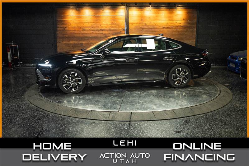 Used 2025 Hyundai Sonata SEL FWD image 1