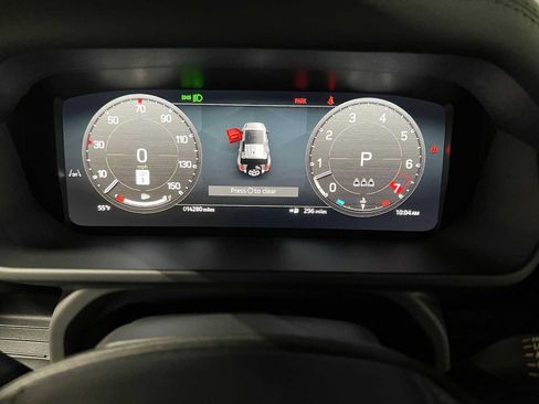 Used 2024 Land Rover Defender 110 V8 AWD/4WD image 28