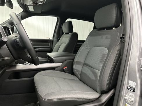 Used 2022 RAM 1500 Big Horn AWD/4WD image 16