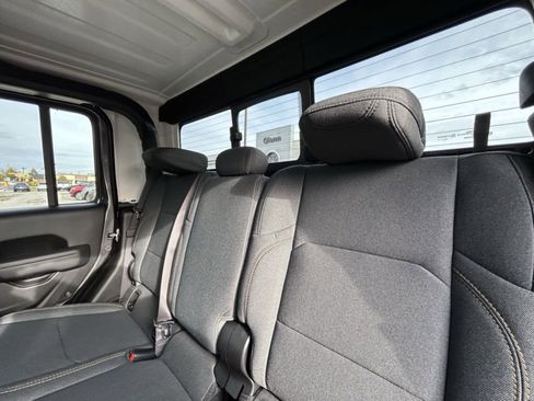 New 2026 Jeep Gladiator Sport AWD/4WD image 27