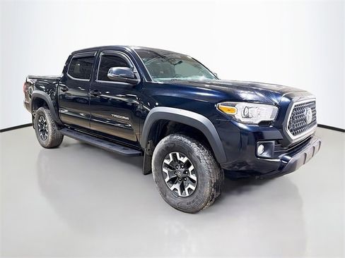 Used 2019 Toyota Tacoma TRD Off-Road image 5