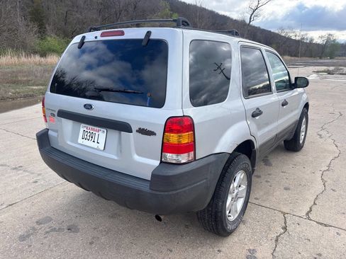 Used 2004 Ford Escape XLT image 6