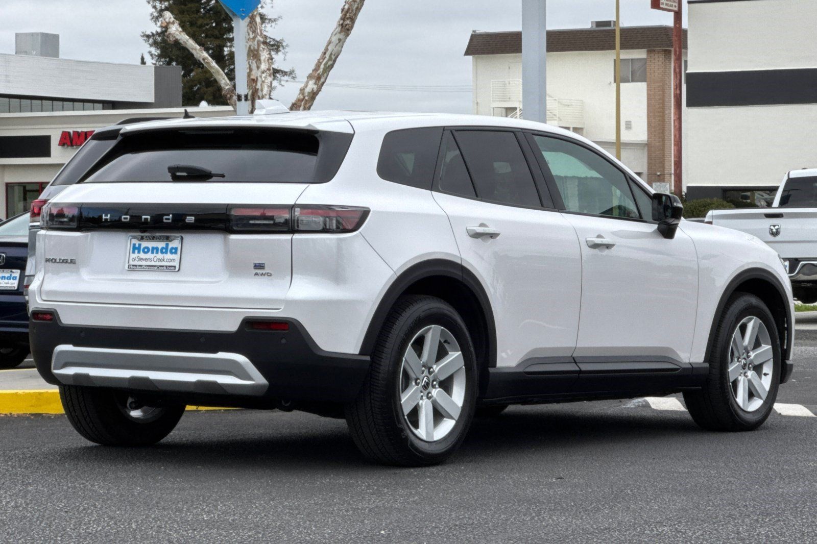 Used 2024 Honda Prologue EX image 9