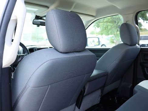 Used 2016 RAM 1500 Express RWD image 12