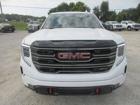 New 2026 GMC Sierra 1500 AT4 w/ AT4 Premium Package AWD/4WD image 13