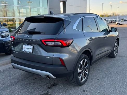 Used 2023 Ford Escape Platinum AWD/4WD image 36