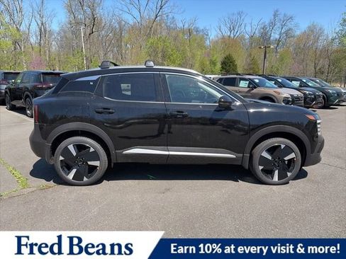 New 2026 Nissan Kicks SR w/ SR Premium Package AWD/4WD image 10