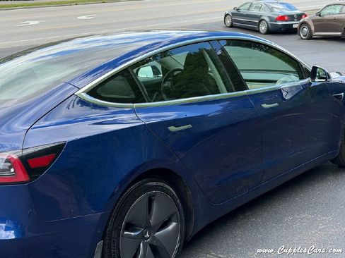 Used 2020 Tesla Model 3 Standard Range Plus RWD image 37