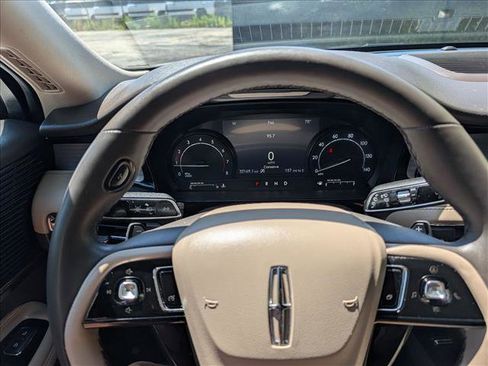 Certified 2022 Lincoln Corsair AWD w/ Equipment Group 101A image 38