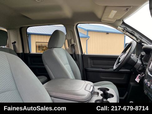 Used 2014 RAM 2500 Tradesman w/ Chrome Appearance Group image 19