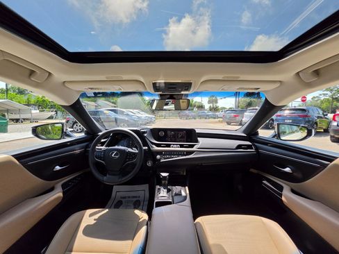 Used 2021 Lexus ES 350 w/ Accessory Package FWD image 8