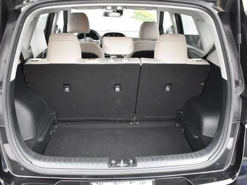 Used 2023 Kia Soul LX w/ LX Technology Package FWD image 16