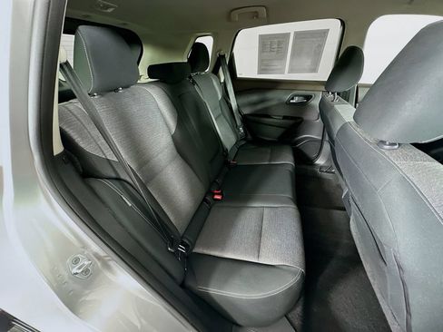 Used 2021 Nissan Rogue SV AWD/4WD image 33