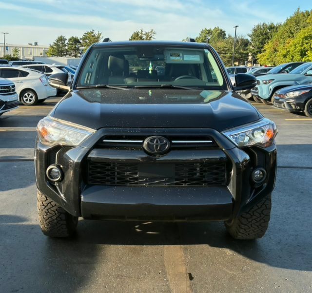 Used 2024 Toyota 4Runner SR5 Premium w/ Moonroof Package AWD/4WD image 2