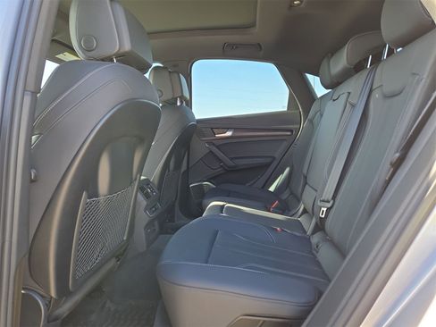 Used 2025 Audi Q5 2.0T Premium Plus w/ Premium Plus Package image 13