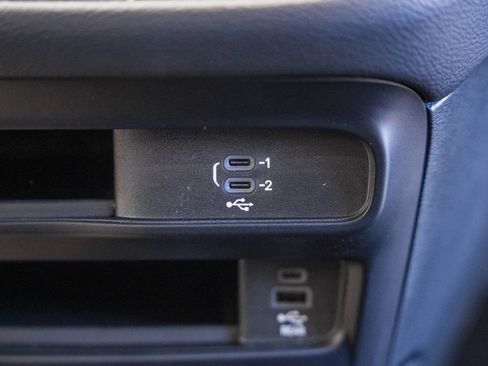 New 2026 Chrysler Pacifica Select image 22