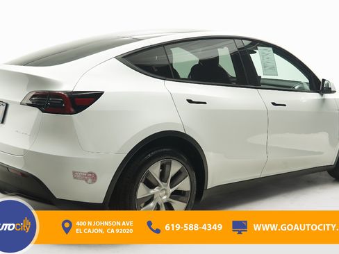 Used 2024 Tesla Model Y Long Range AWD/4WD image 6
