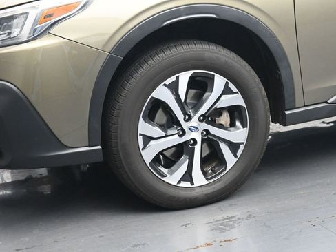 Used 2022 Subaru Outback Limited AWD/4WD image 12