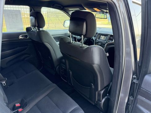 Used 2015 Jeep Grand Cherokee Laredo w/ Quick Order Package 23E image 13