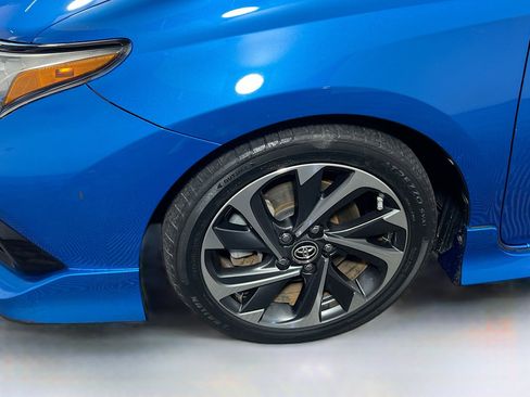 Used 2017 Toyota Corolla iM image 13