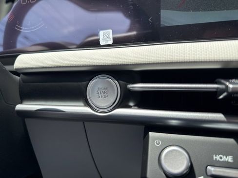 New 2025 Hyundai Tucson SE image 33