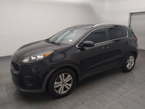 Used 2018 Kia Sportage LX w/ LX Popular Package FWD image 2