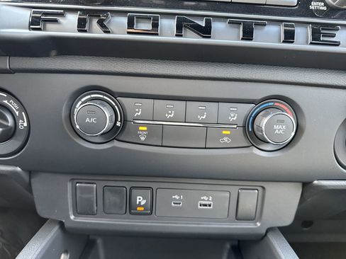 New 2026 Nissan Frontier SV w/ Tow Package AWD/4WD image 17