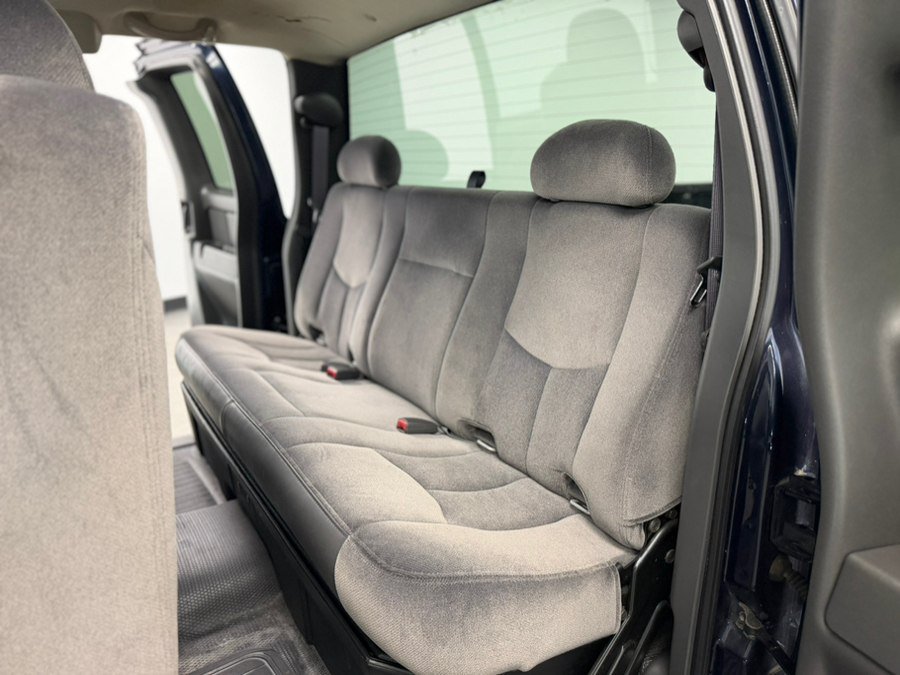 Used 2005 GMC Sierra 1500 SLE w/ Safe And Sound Package AWD/4WD image 37