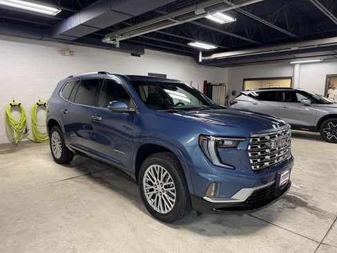 Certified 2026 GMC Acadia Denali w/ Super Cruise Package AWD/4WD image 3