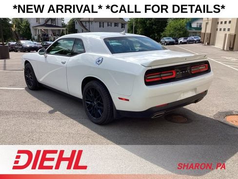 Used 2019 Dodge Challenger SXT w/ Plus Package AWD/4WD image 5