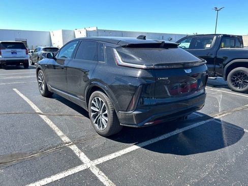 Used 2024 Cadillac Lyriq Sport AWD/4WD image 6