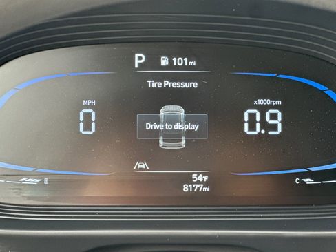 Used 2023 Hyundai Venue SE image 27