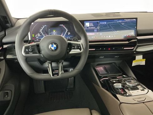 New 2026 BMW 530i 530i w/ M Sport Package image 9