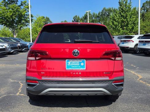 Certified 2024 Volkswagen Taos SE AWD/4WD image 3