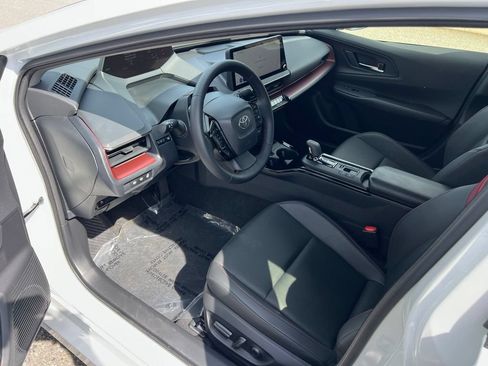 Certified 2026 Toyota Prius Plug-In Hybrid FWD image 12