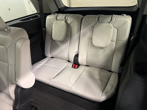 New 2026 Lincoln Aviator AWD image 31