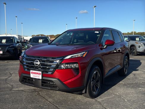 New 2026 Nissan Rogue SV image 2