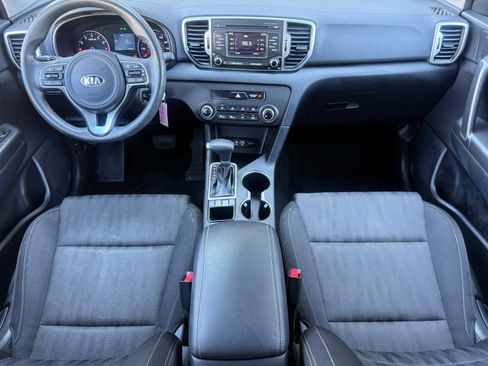 Used 2019 Kia Sportage LX AWD/4WD image 3
