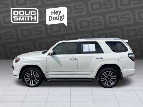 Used 2023 Toyota 4Runner Limited AWD/4WD image 2