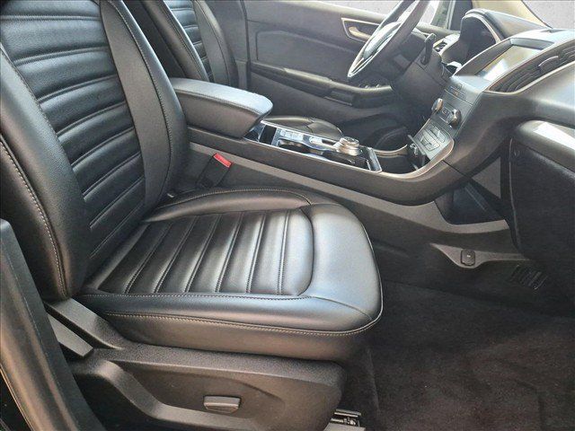 Used 2020 Ford Edge SEL w/ Convenience Package FWD image 19