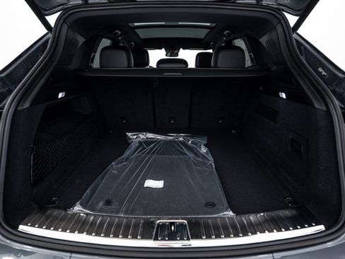 Certified 2026 Porsche Cayenne AWD/4WD image 24