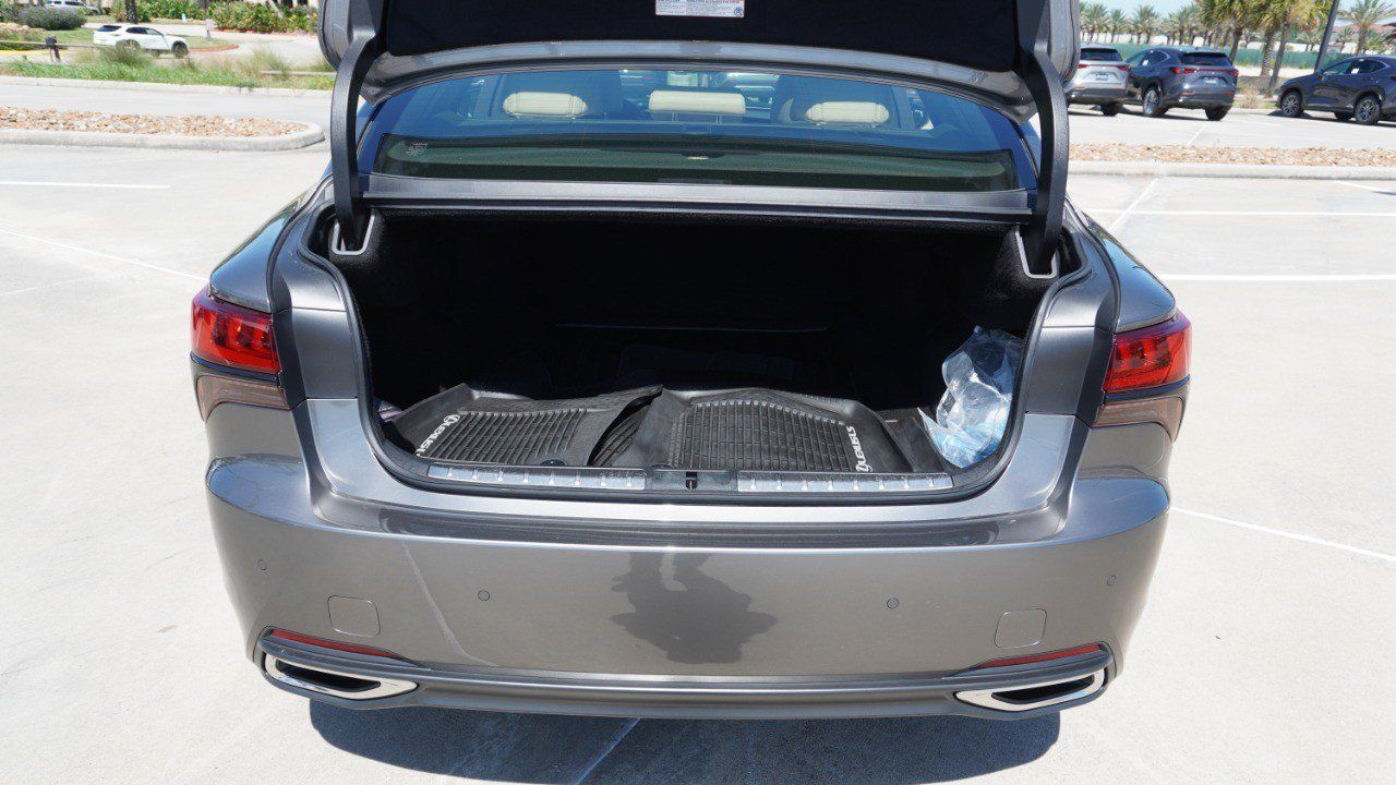 Certified 2022 Lexus LS 500 AWD w/ Interior Upgrade Package image 37
