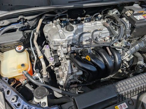 Used 2020 Toyota Corolla LE image 18