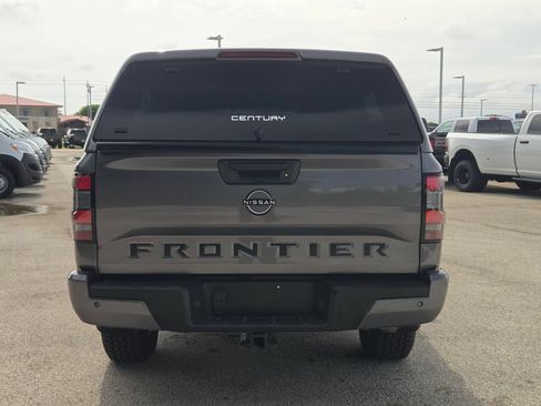Used 2026 Nissan Frontier SV w/ SV Convenience Package RWD image 4