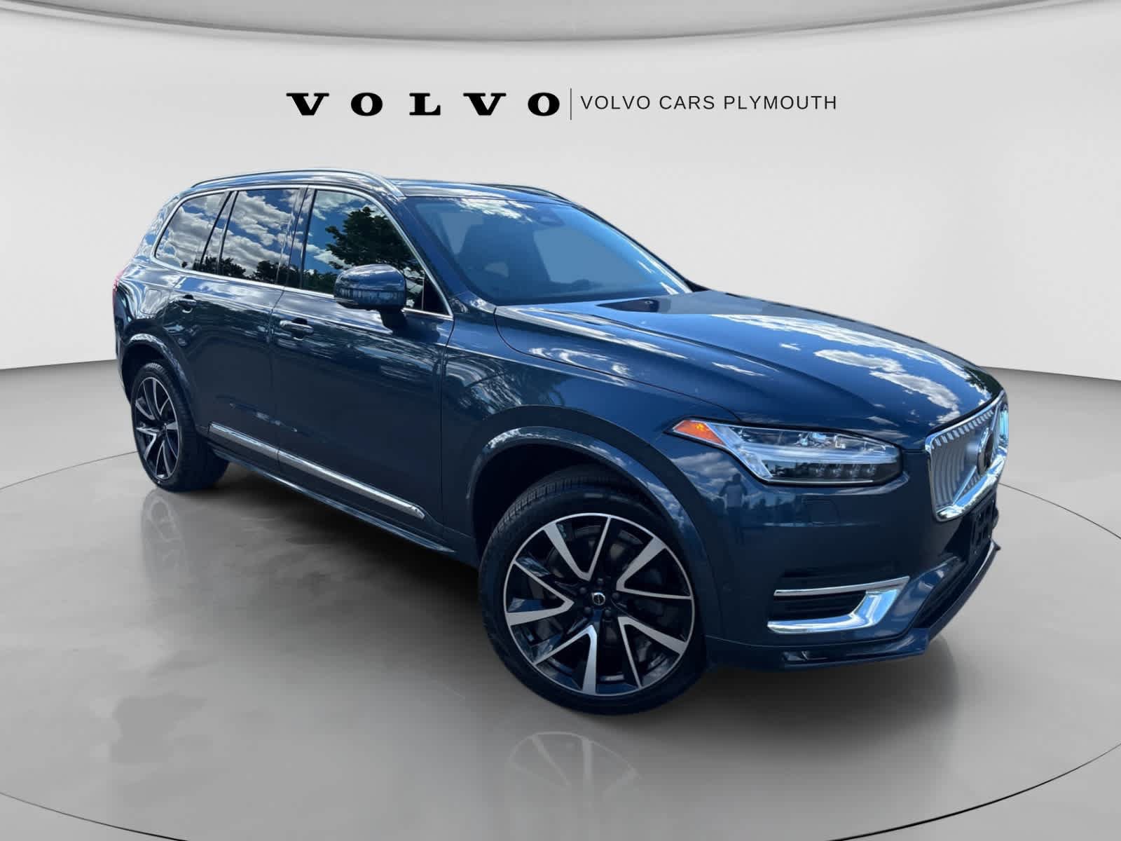 Used 2023 Volvo XC90 B5 Plus w/ Protection Package Premier AWD/4WD image 2